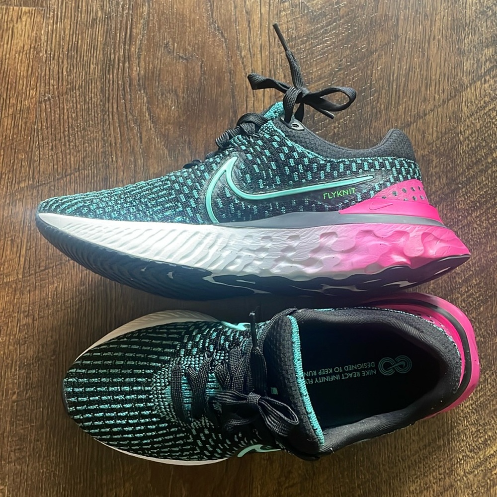 NEW w/ Box WOMEN'S NIKE REACT INFINITY RUN FLYKNIT Size 8